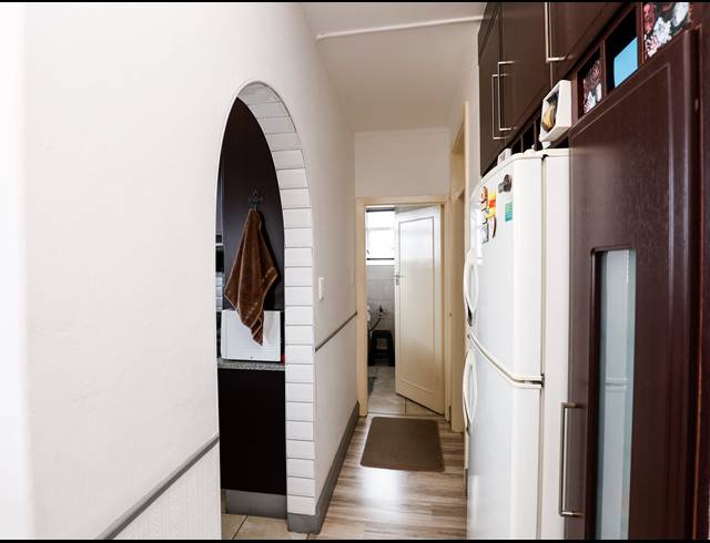 1.5 BEDROOM APARTMENT FOR SALE IN MORNINGSIDE